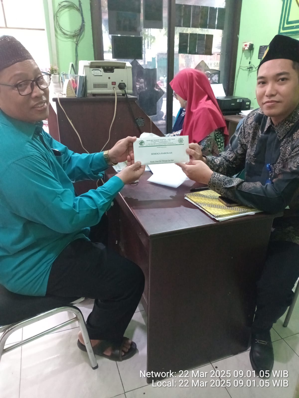  Penyerahan Bantuan santunan untuk Pondok pesantren Darul Ulum Wudhi Sambeng