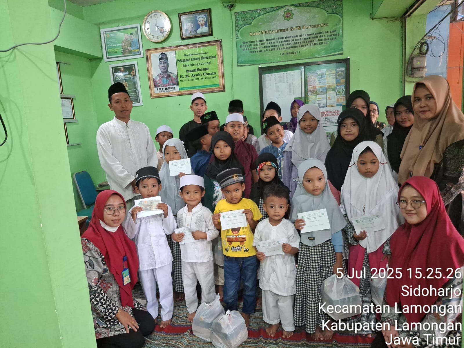 Kegiatan santunan 10 Muharram KSPPS BMT MANDIRI  SEJAHTERA KANTOR CABANG SIDOHARJO