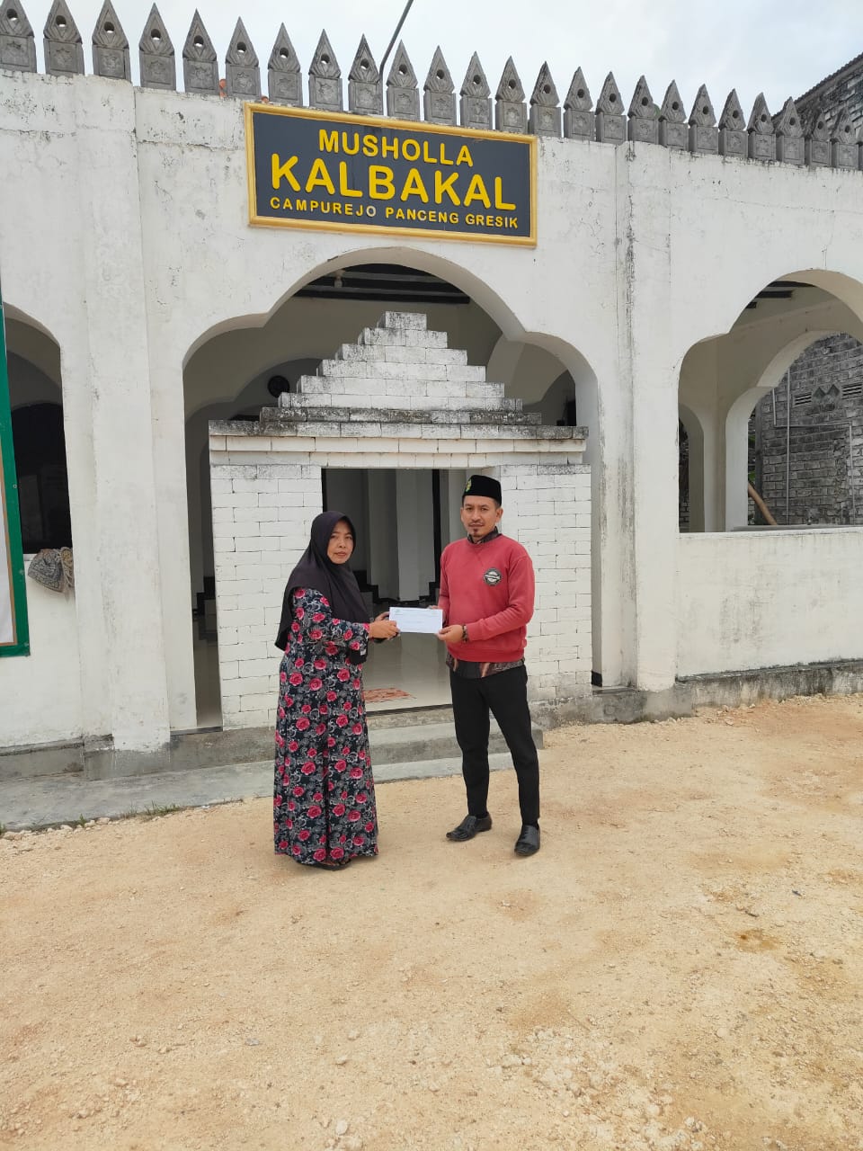 Pemberian sumbangan untuk biaya pembebasan/pembelian tanah Musholla Kalbakal Campurejo